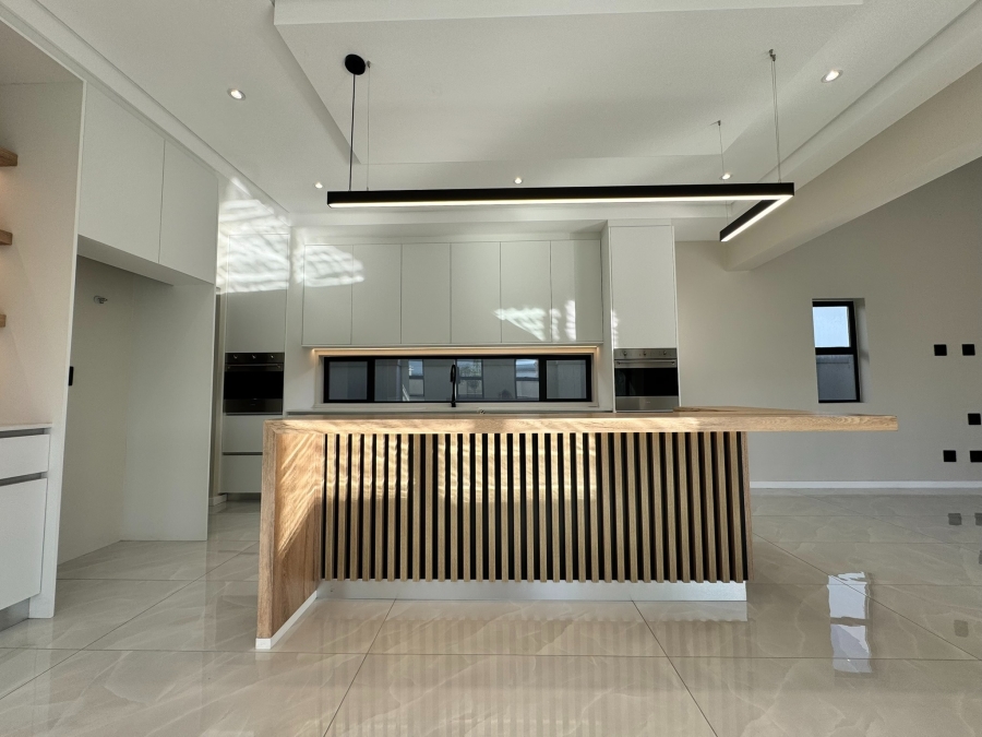3 Bedroom Property for Sale in Sandown Western Cape